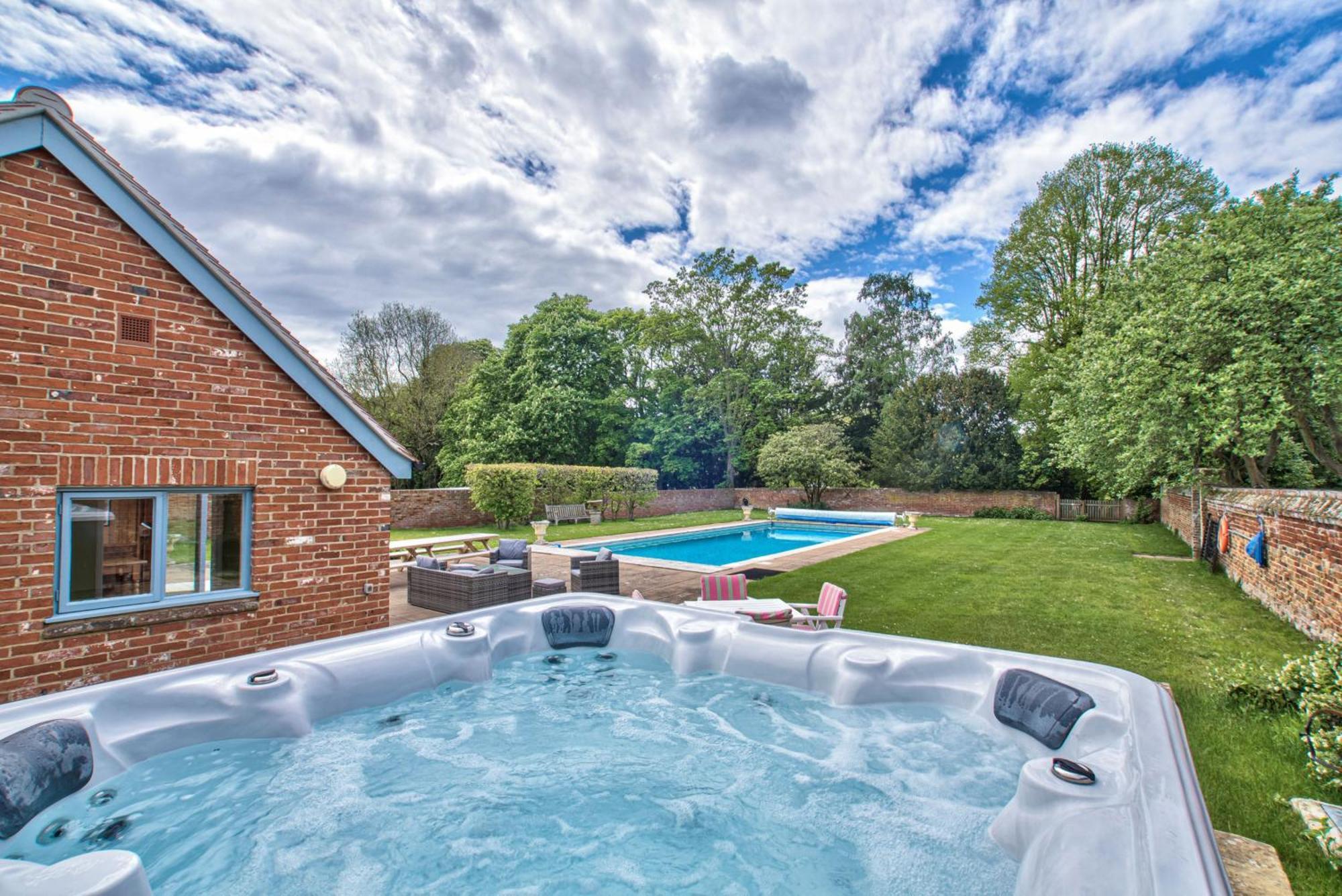 Abbey House By Group Retreats Villa Saffron Walden Buitenkant foto